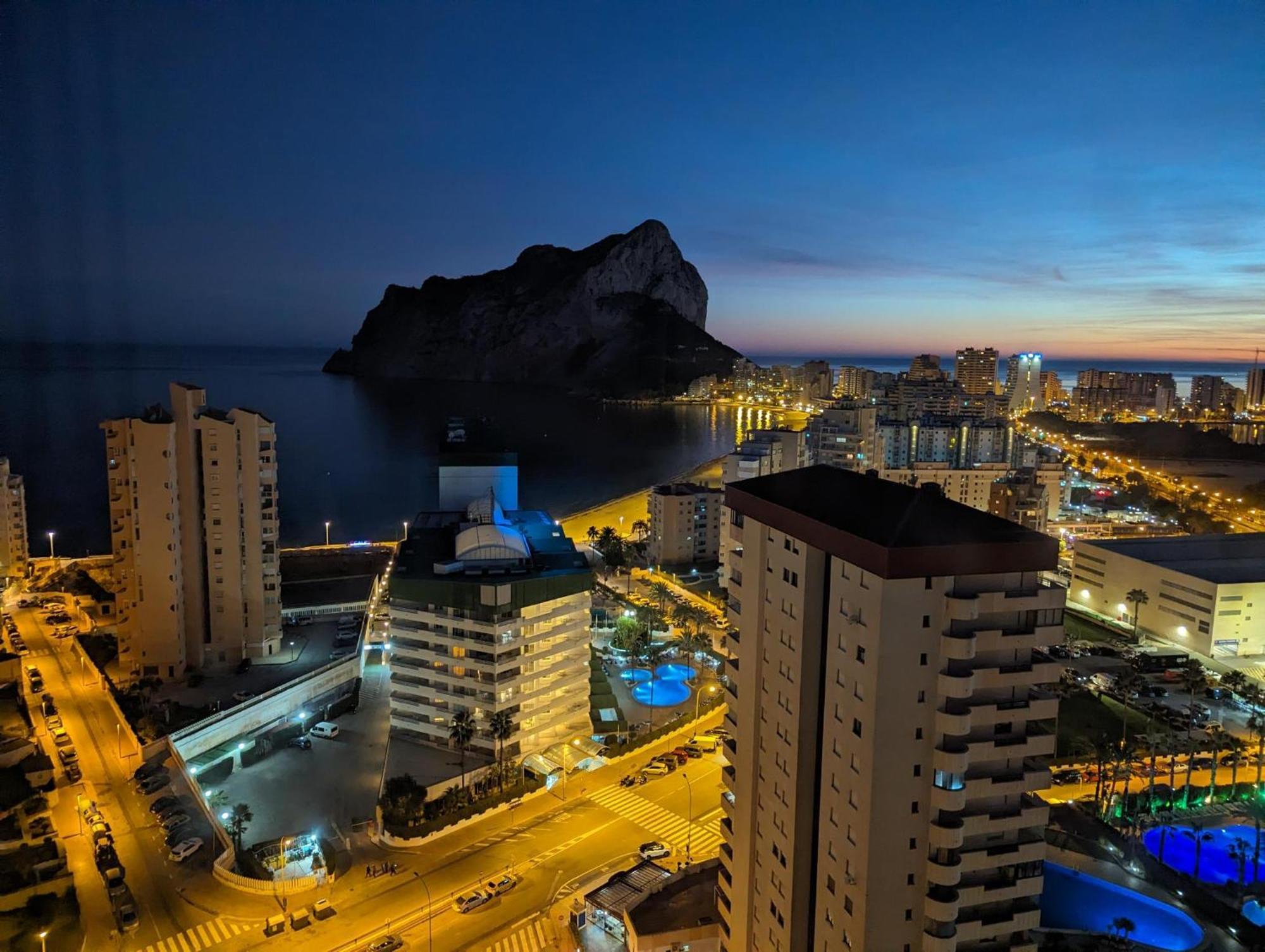 100 M From Fossa Beach In Calpe Zewnętrze zdjęcie