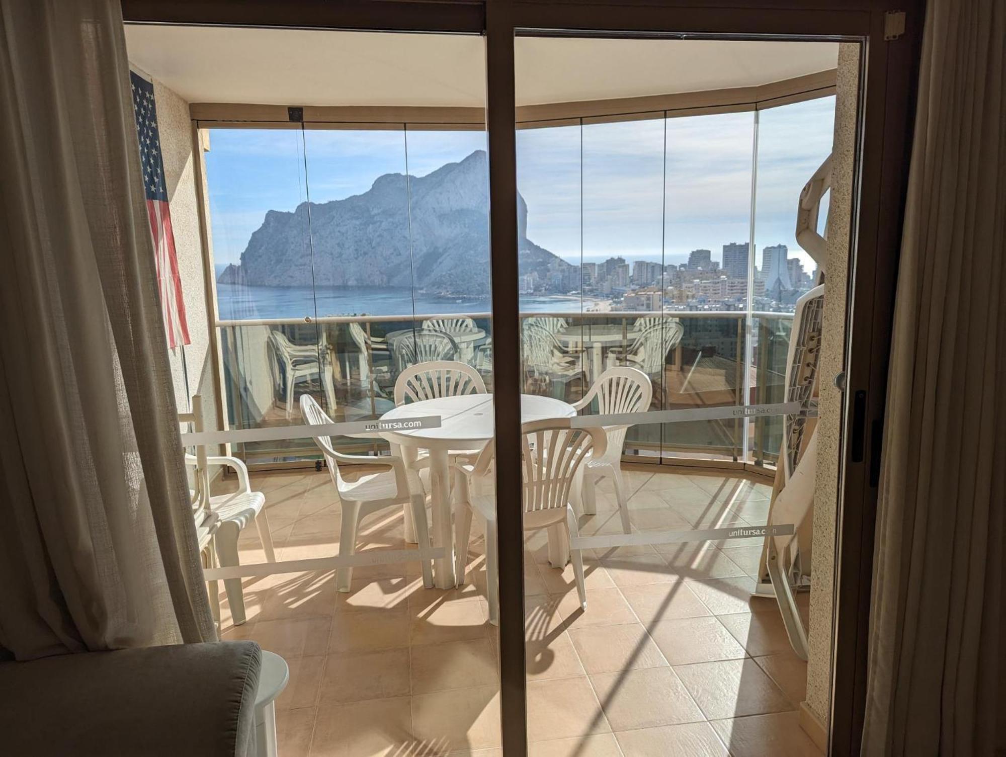 100 M From Fossa Beach In Calpe Zewnętrze zdjęcie